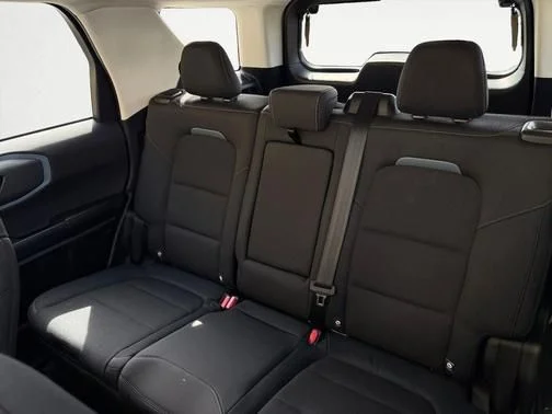 Used 2022 Black Ford Badlands image 13