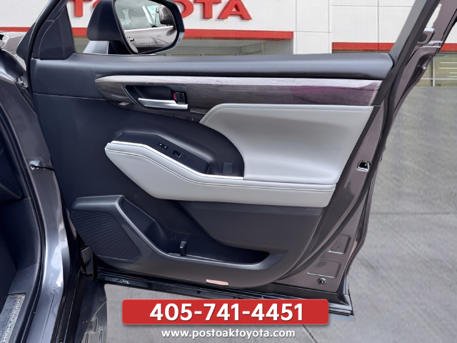 Used 2024 Gray Toyota Platinum image 17