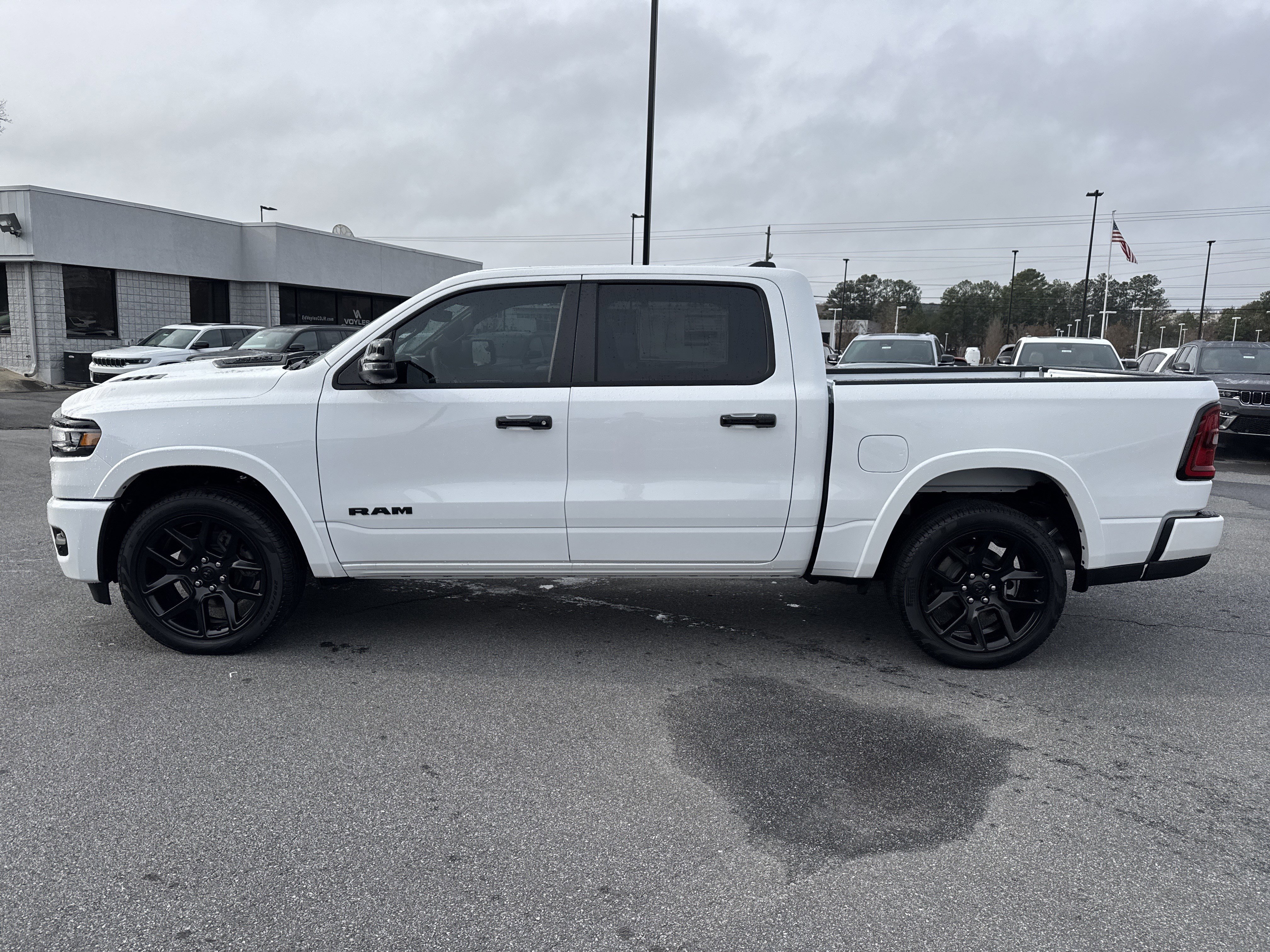 New 2026 Bright White Clear-Coat Exterior Paint RAM Laramie image 4