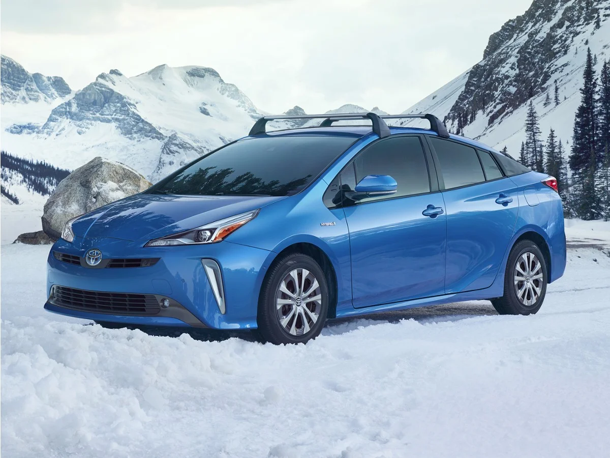 Used 2021 Magnetic Gray Metallic Toyota LE image 16