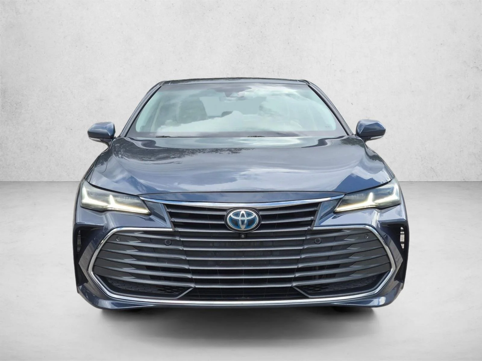 Used 2020 Harbor Gray Metallic Toyota Hybrid Limited image 2