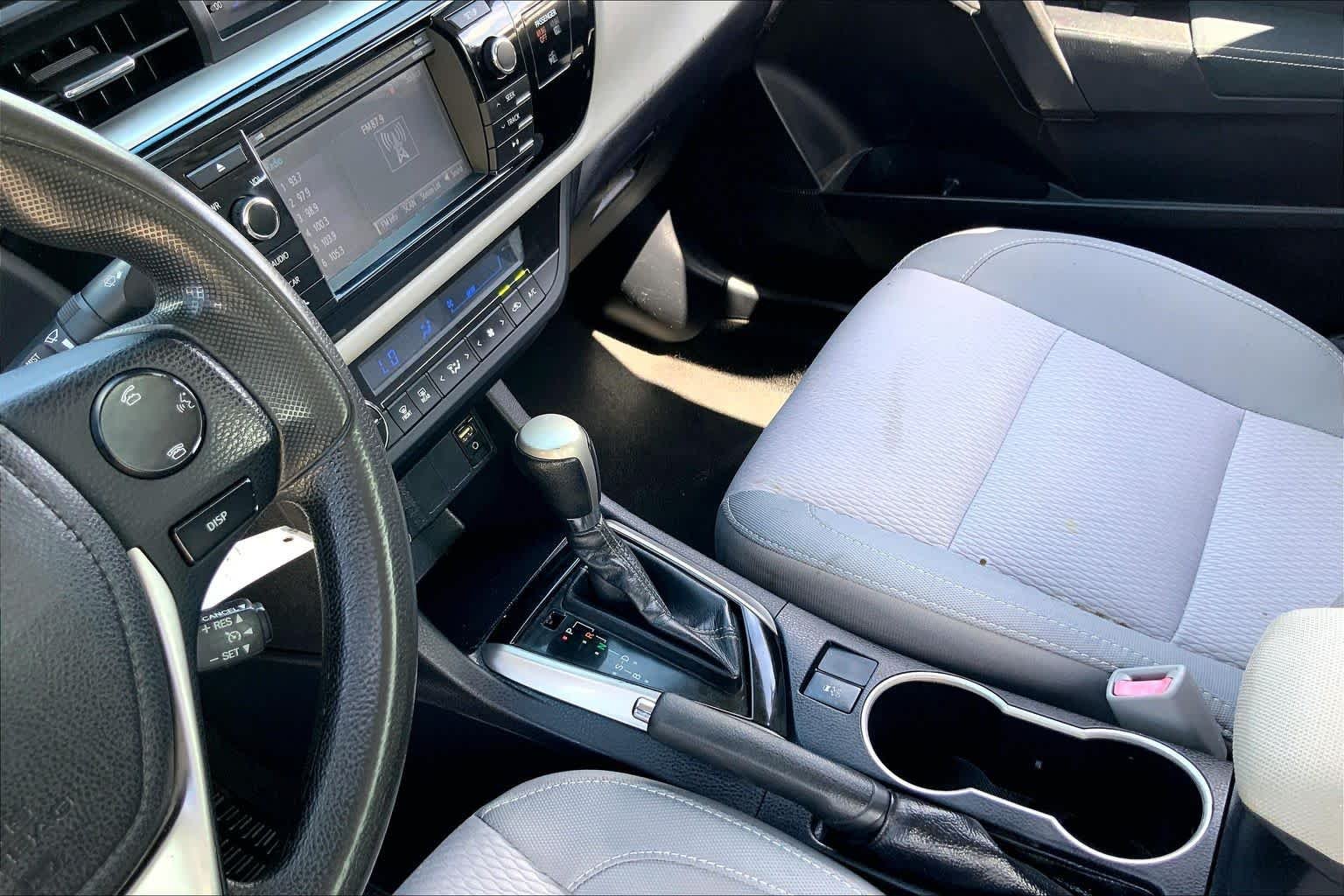 Used 2015 Super White Toyota LE image 16