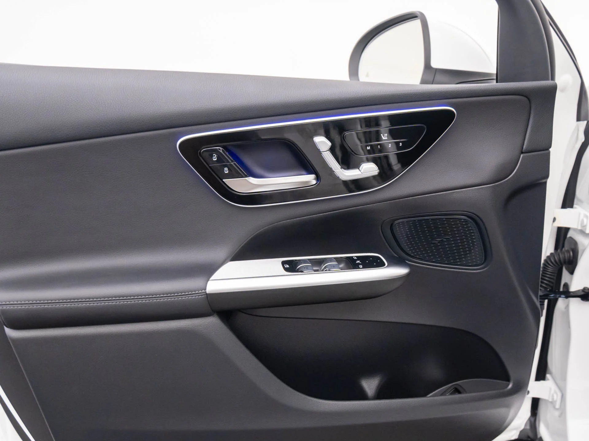 New 2026 White Mercedes-Benz GLC 300 image 12