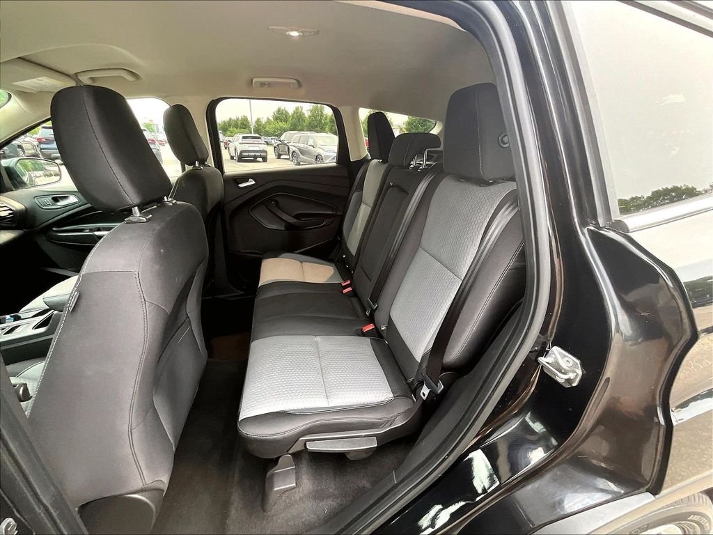 Used 2019 Black Ford SE image 15