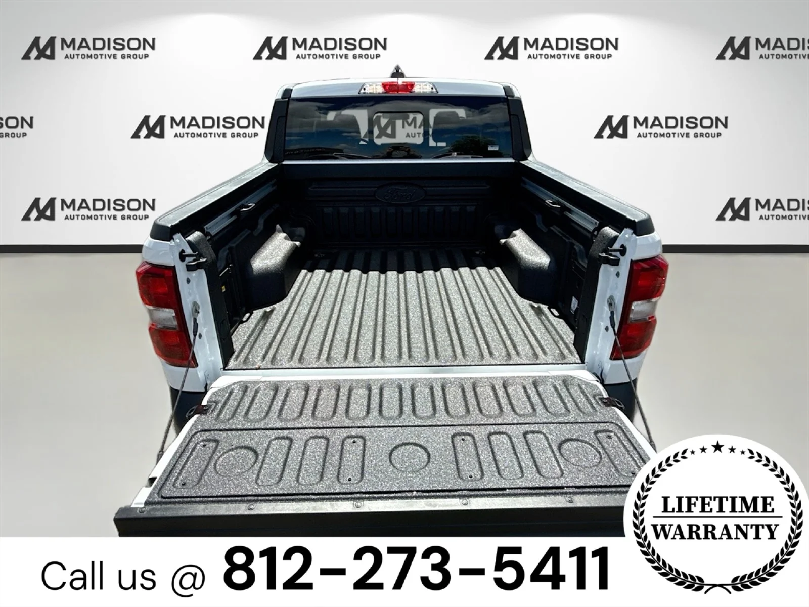 New 2026 Oxford White Ford Lariat® image 28