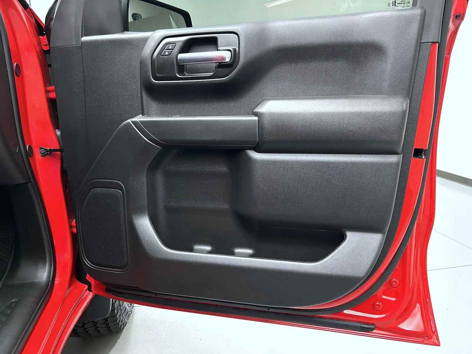 Used 2025 Red Chevrolet Custom Trail Boss image 16
