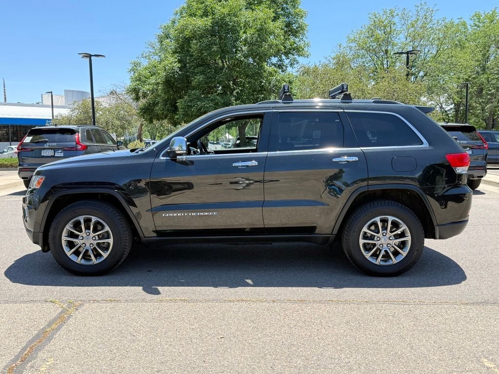Used 2014 Brilliant Black Crystal Pearlcoat Jeep Limited image 7