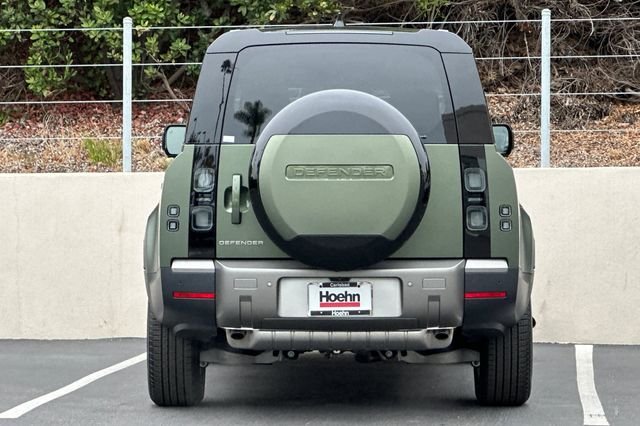 New 2026 Woolstone Green Land Rover S image 4