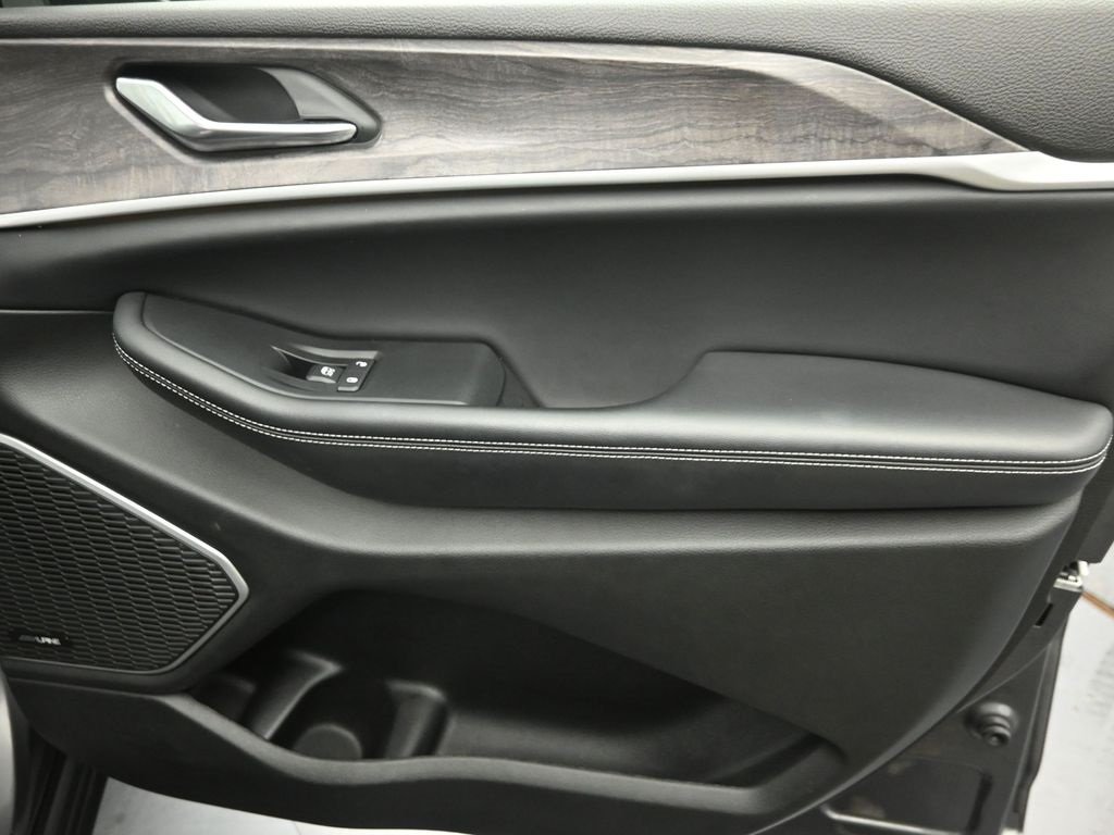 2022 JEEP GRAND CHEROKEE - Image 29