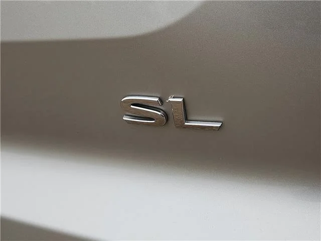 Used 2025 Gray Nissan SL Front-Wheel Drive image 8