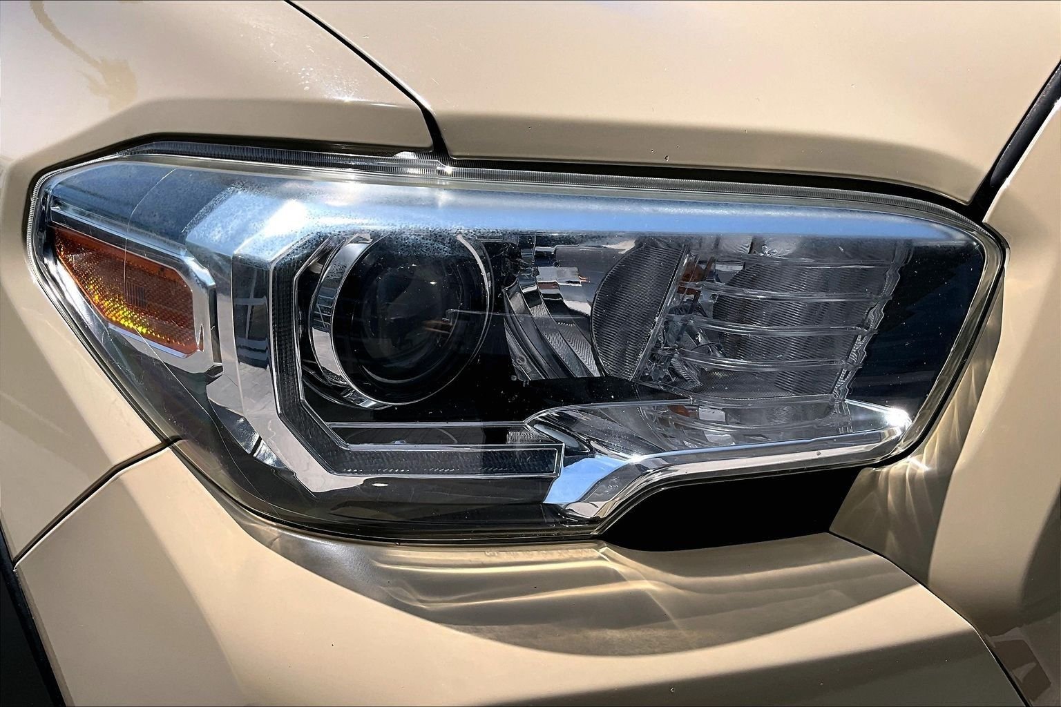 Used 2018  Toyota TRD Off-Road image 27
