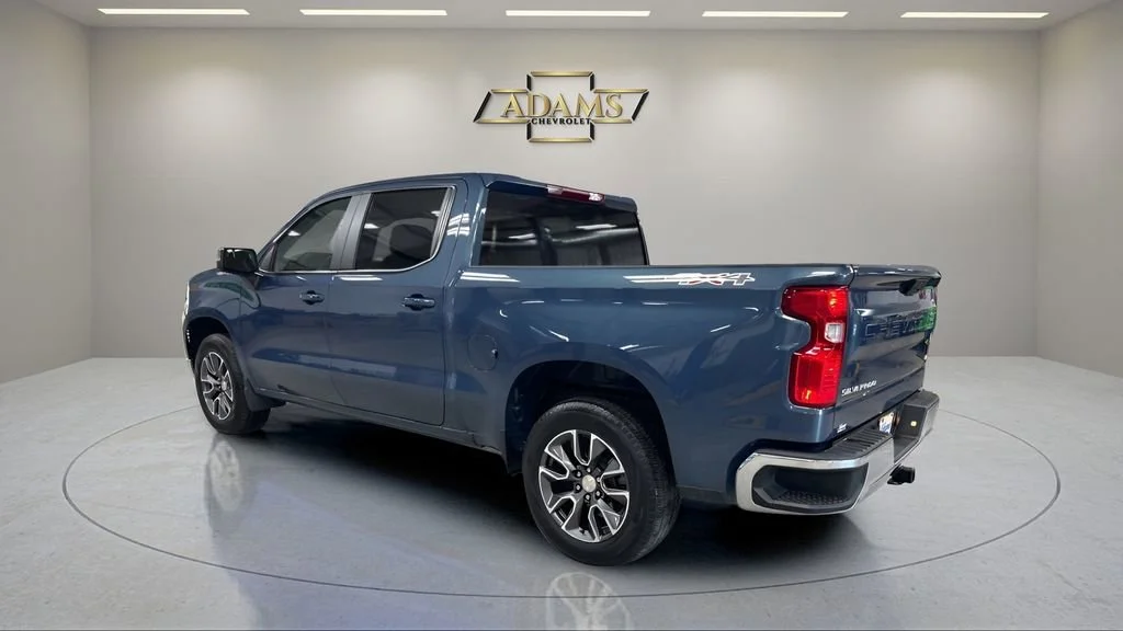 2024 Chevrolet Silverado 1500 LT - Photo 9