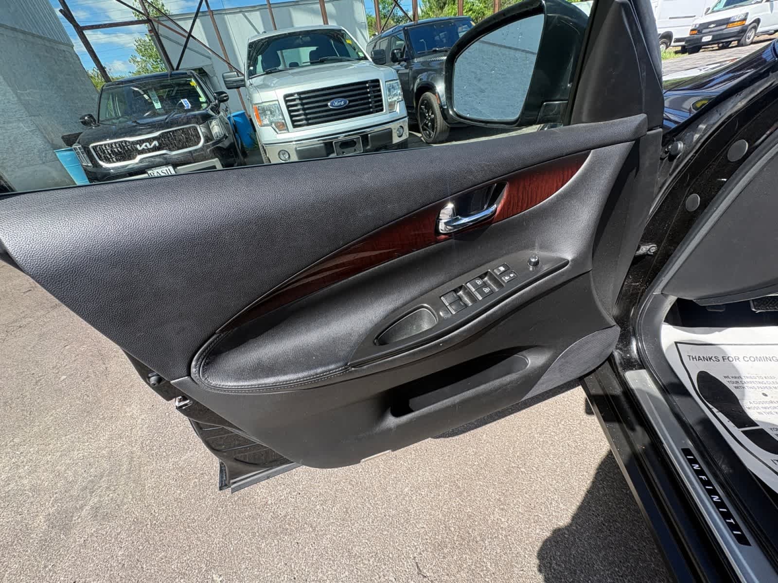 Used 2015 Black Obsidian INFINITI Journey image 11