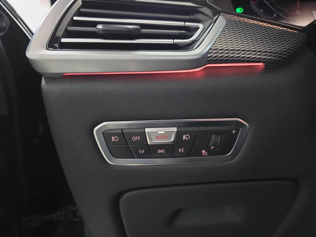Used 2020 Black Sapphire Metallic BMW xDrive40i image 27