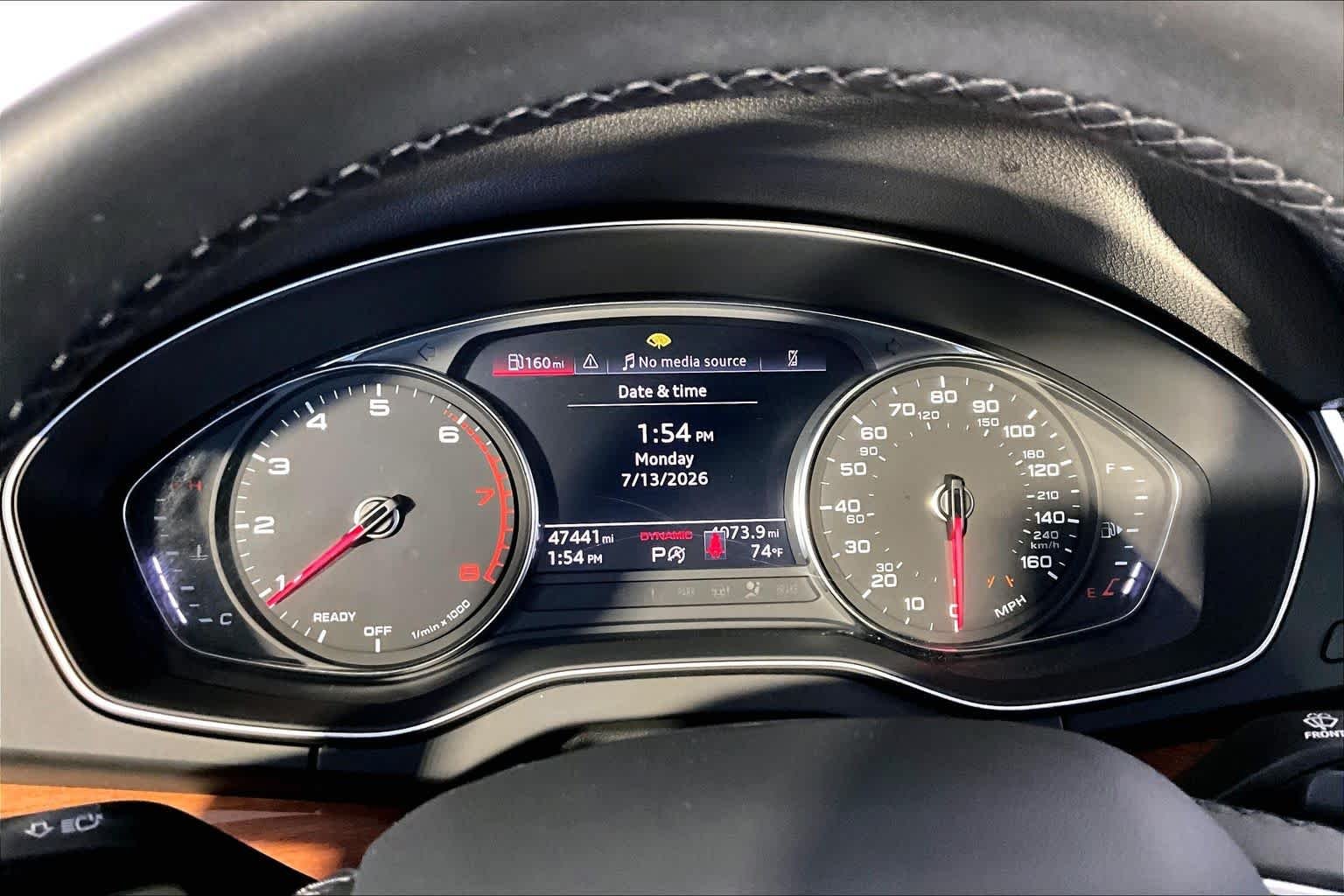 Used 2022 Daytona Gray Pearl Effect Audi S line Premium image 26