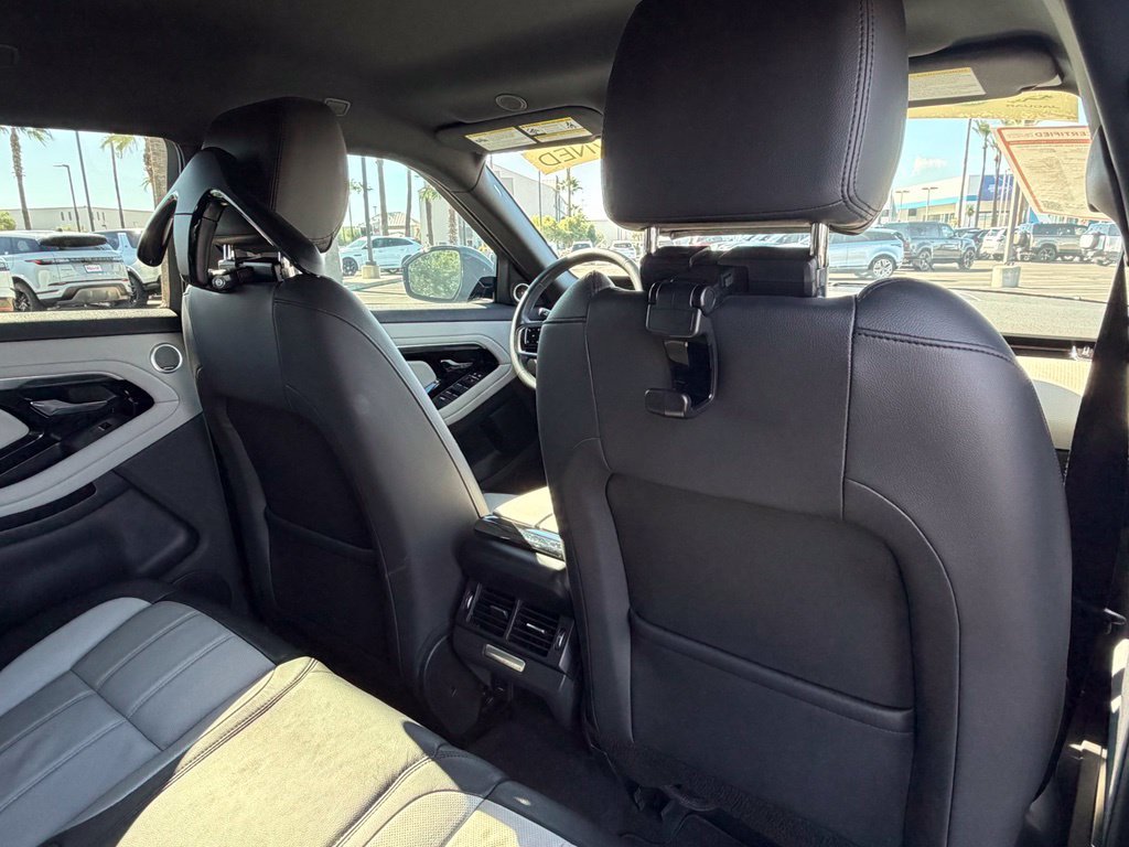 Used 2023 Gray Land Rover Dynamic image 9