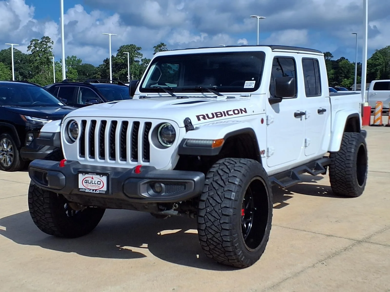 Used 2022 White Jeep Rubicon image 3