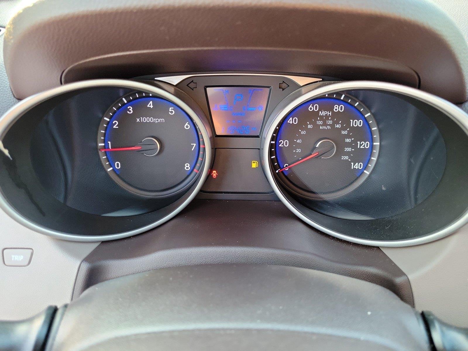 Used 2013 Chai Bronze Hyundai GLS image 28