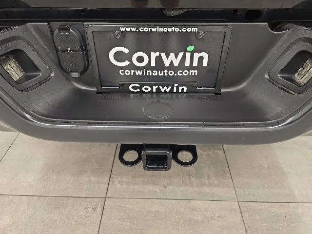 Used 2019 Brilliant Black Crystal Pearlcoat Ram Tradesman image 15