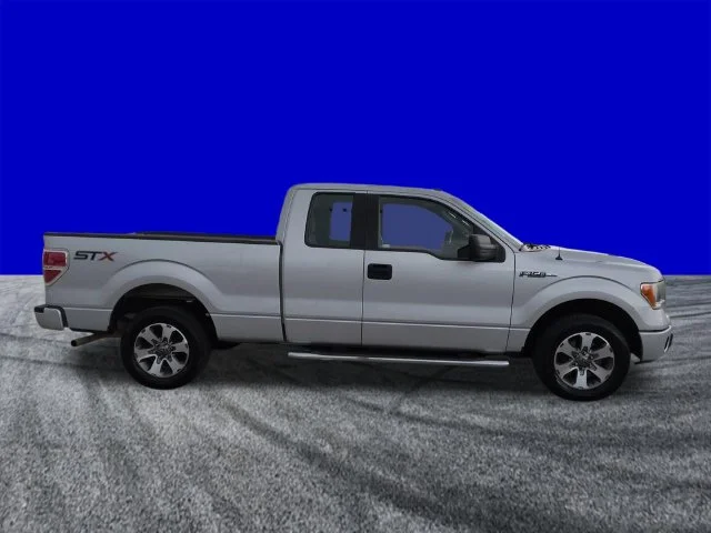 Used 2014 Ingot Silver Ford STX image 3