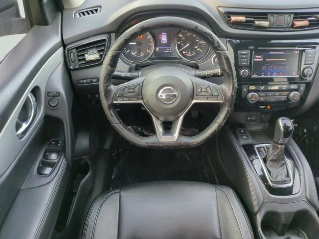 Used 2020 Gray Nissan SL image 14