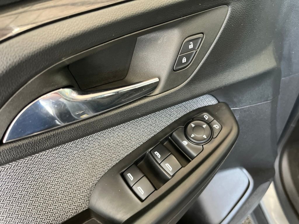 Used 2023 Gray Chevrolet LT image 4