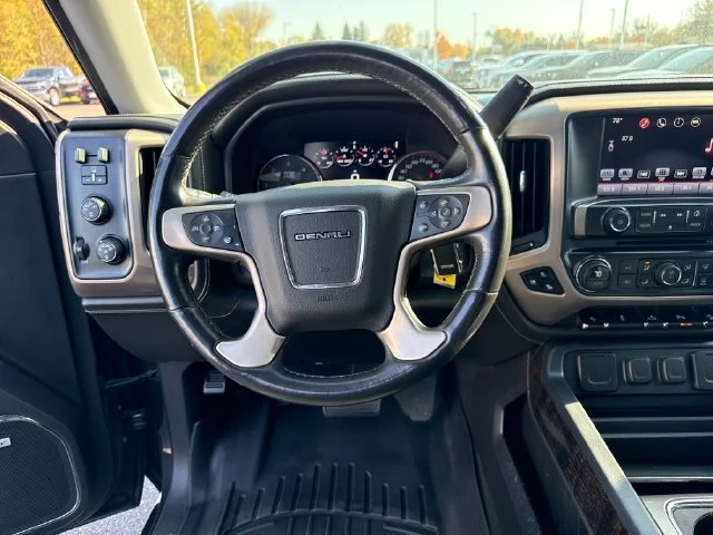 Used 2016 IRIDIUM METALLIC GMC Denali image 16