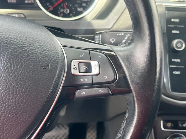 Used 2019 White Volkswagen 2.0T SE image 19