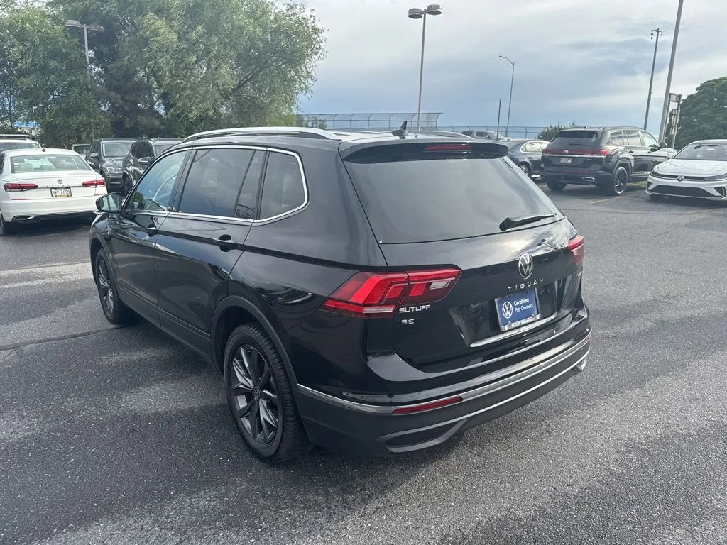 Certified Used 2022 Black Volkswagen 2.0T SE image 19