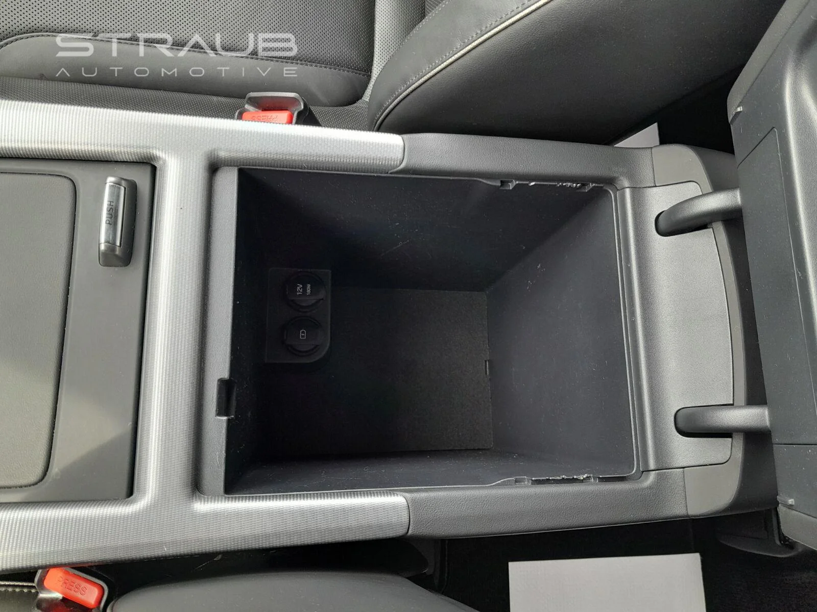 Used 2023 Hyper White Hyundai Calligraphy image 30