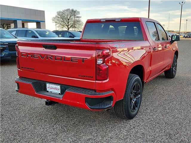 New 2026 G7C Red HOT Chevrolet Custom 4x4 Crew Cab 5.75 ft. box 147.4 in. WB image 4