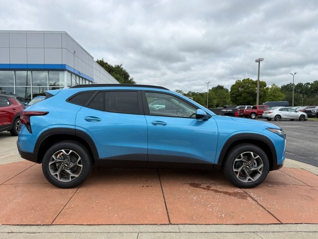 2026 Chevrolet Trax LT - Photo 6