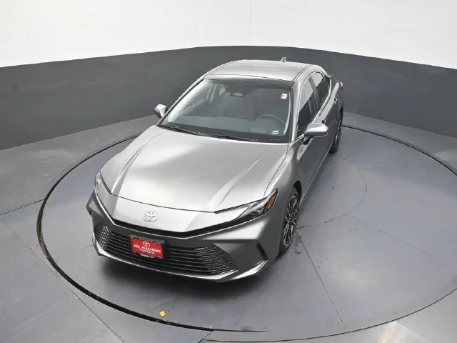 Used 2026  Toyota XLE image 24