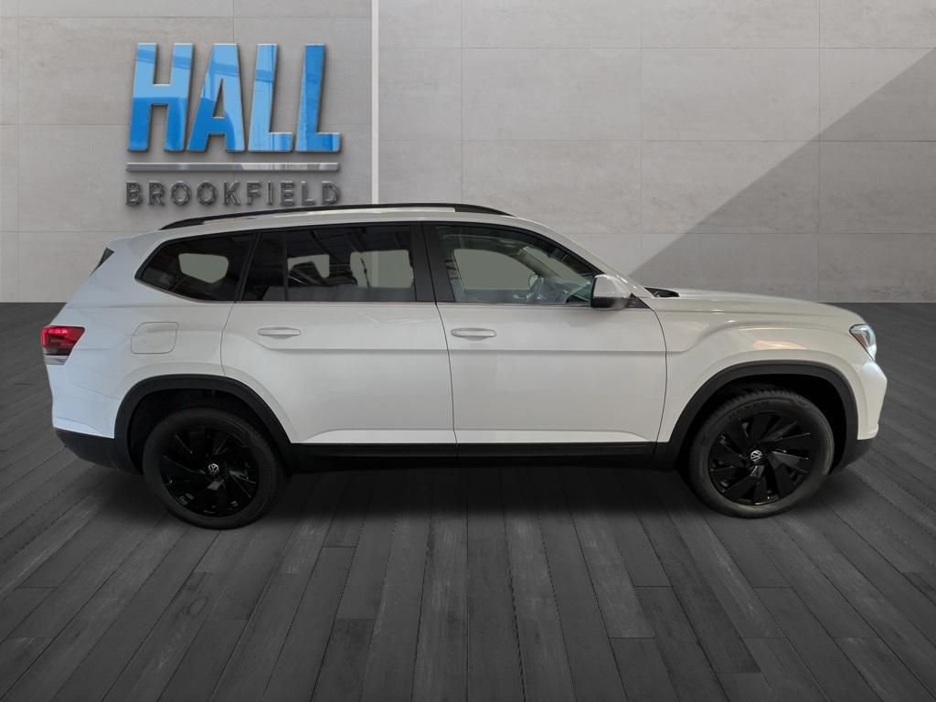 New 2026 White/off-white Volkswagen 2.0T SE w/Technology image 6
