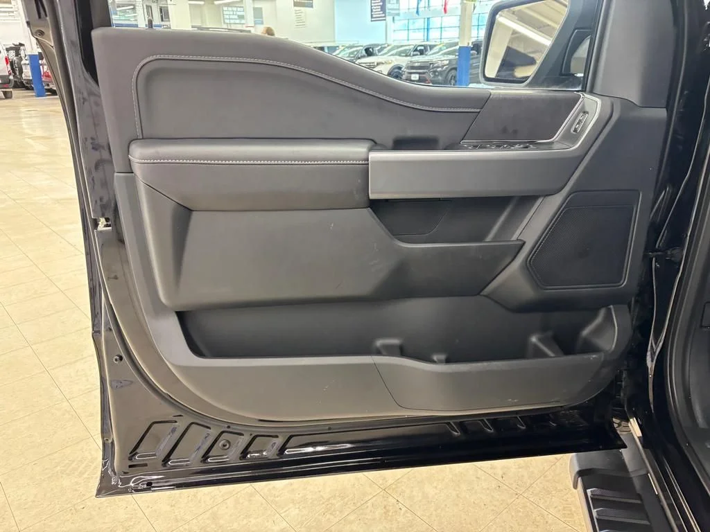 New 2026 Agate Black Metallic Ford XLT image 10