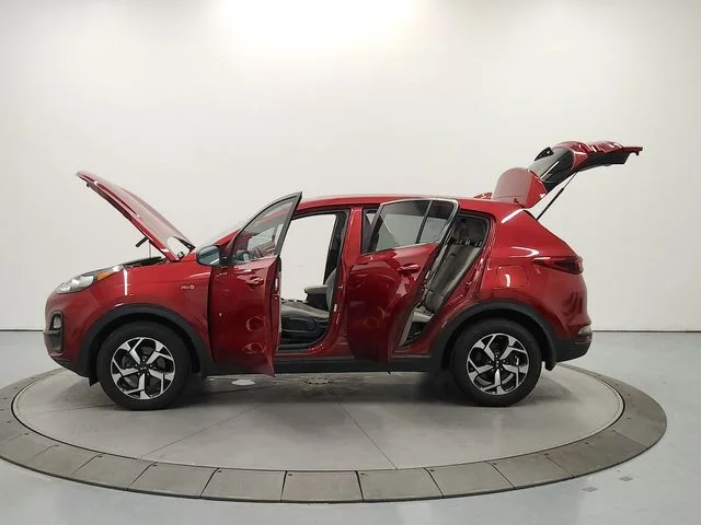 Used 2022 Red Kia LX image 12