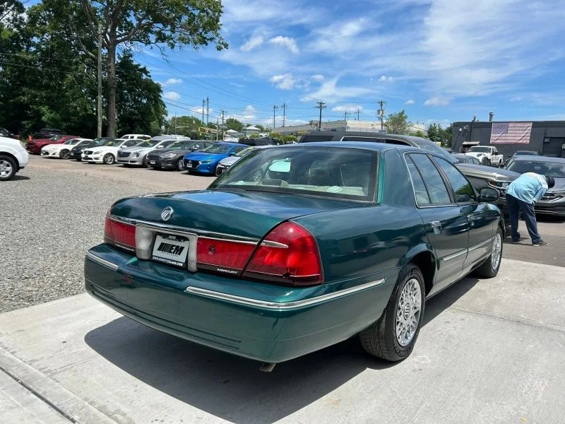 Used 2000 Green Mercury GS Sedan 4D image 26