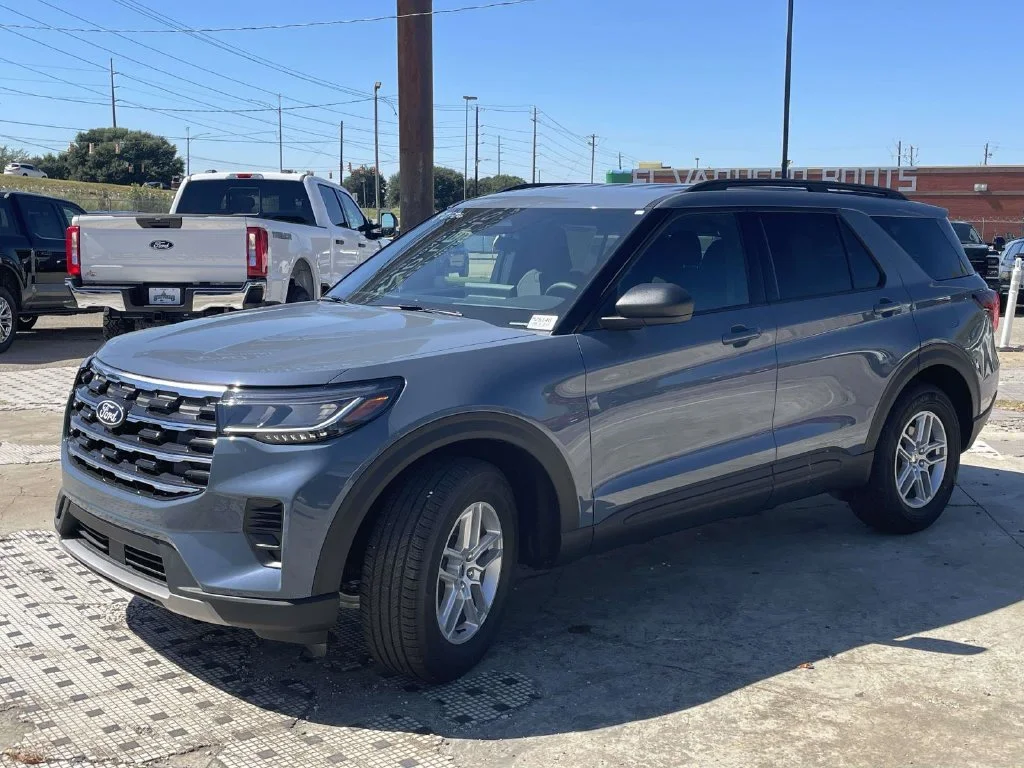 New 2027 Blue Ford Active image 7