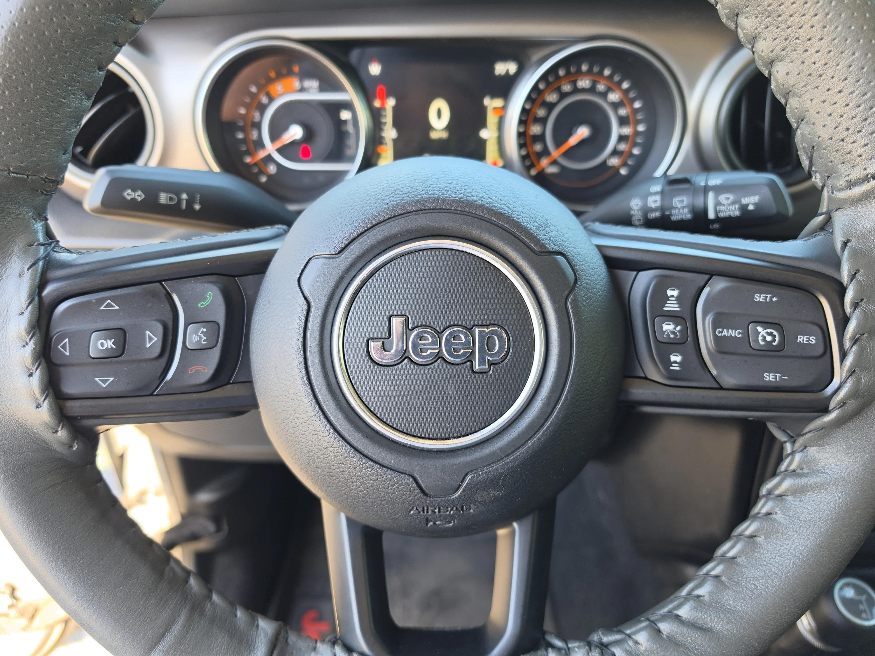 Used 2020 Sting-Gray Clearcoat Jeep Sport S image 36