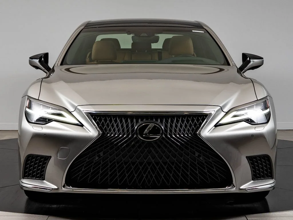 Used 2023 Atomic Silver Lexus 500 image 2