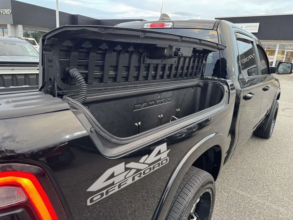 Used 2019 Black Ram Laramie image 14