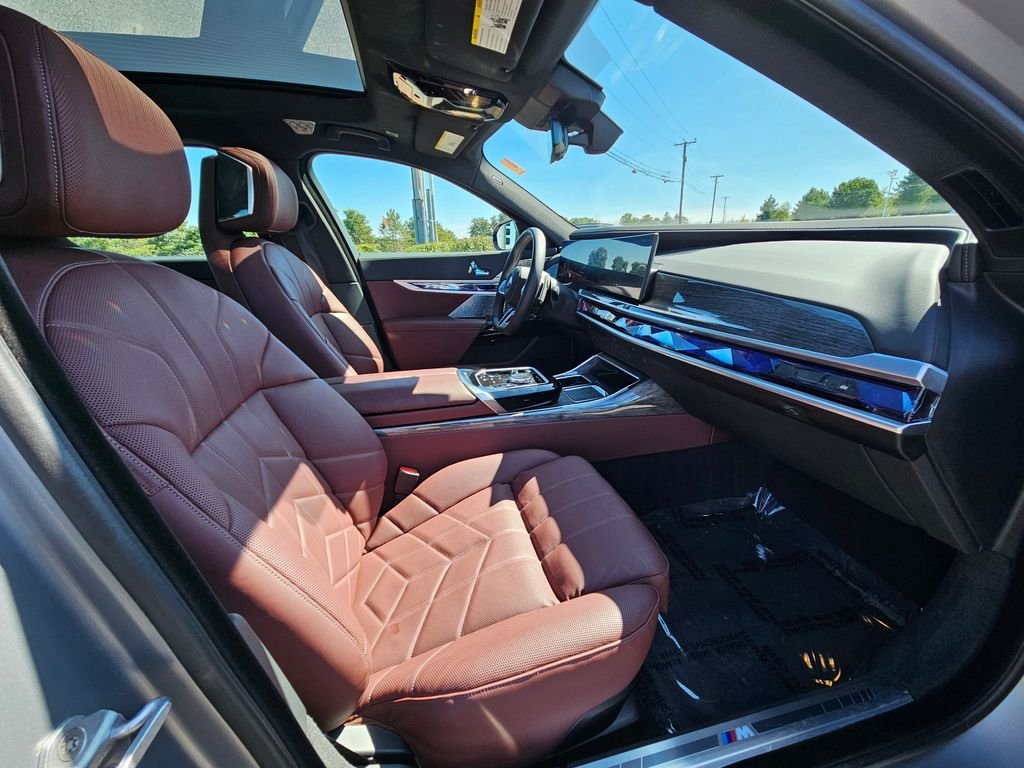 Certified Used 2025 Frozen Pure Grey Metallic BMW 760i xDrive image 17