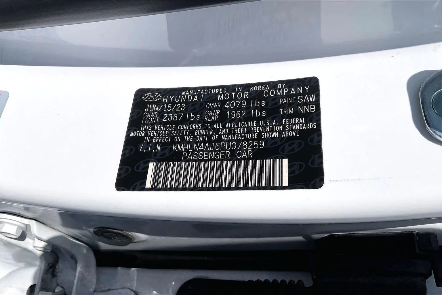 Used 2023 Lunar White Hyundai Limited image 32