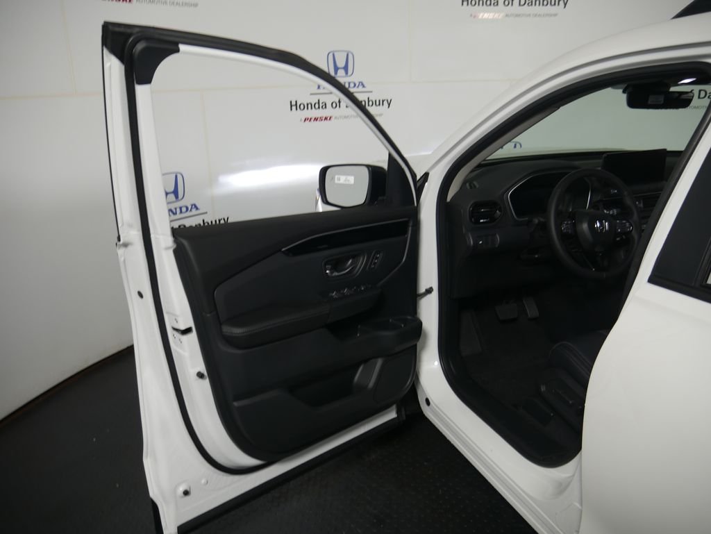 New 2026 Platinum White Pearl Honda RTL Towing image 10
