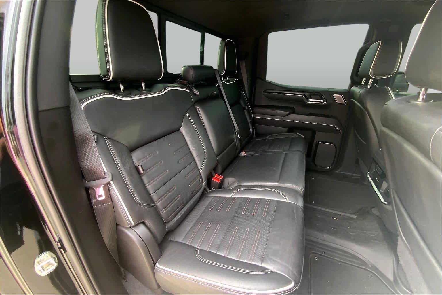 Used 2022 Onyx Black GMC AT4X image 20