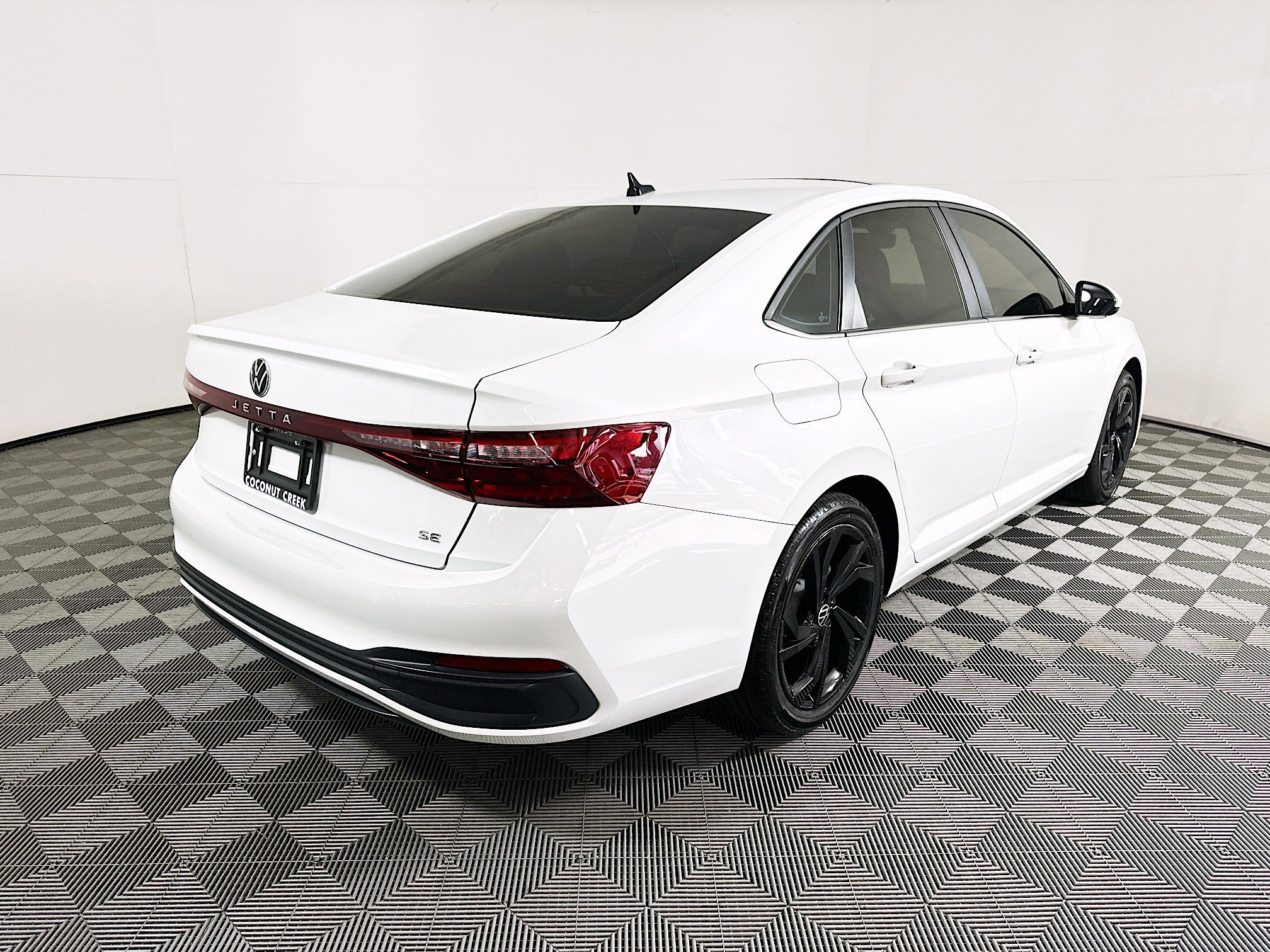 2025 Volkswagen Jetta thumbnail 5