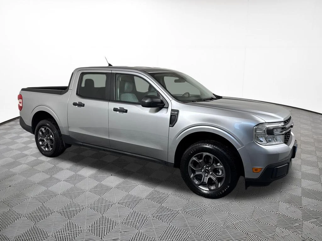 Used 2022 Silver Metallic Ford XLT image 5