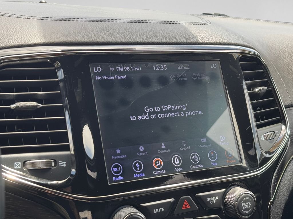 Used 2019 Diamond Black Jeep Overland image 14