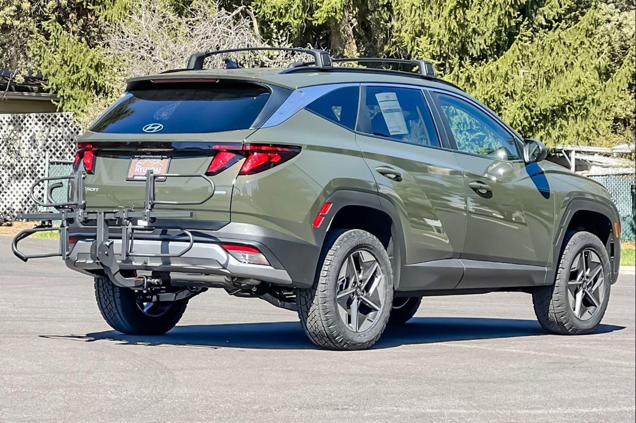 New 2026 Green Hyundai SEL AWD image 4