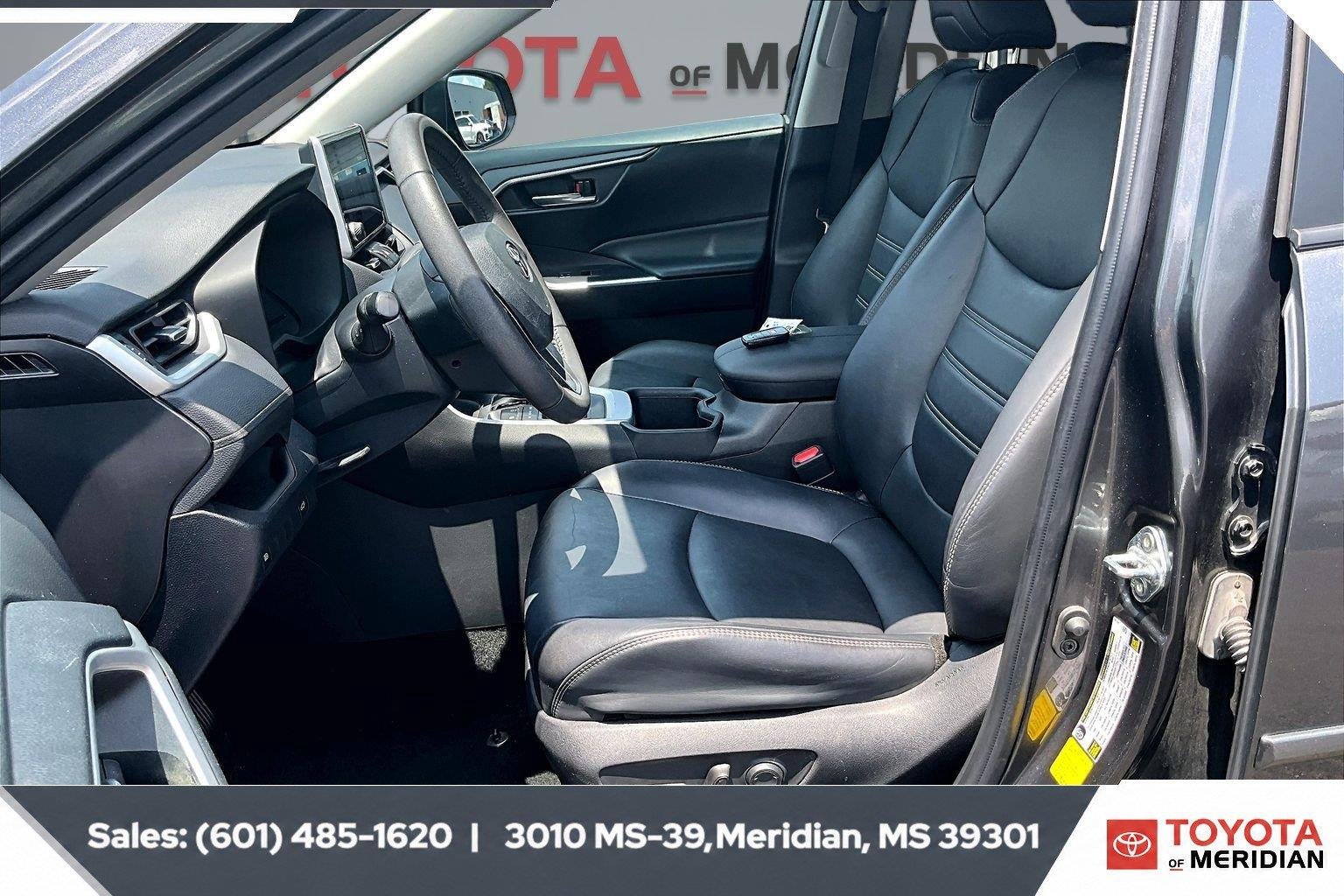Used 2023 Magnetic Gray Metallic Toyota XLE Premium image 18